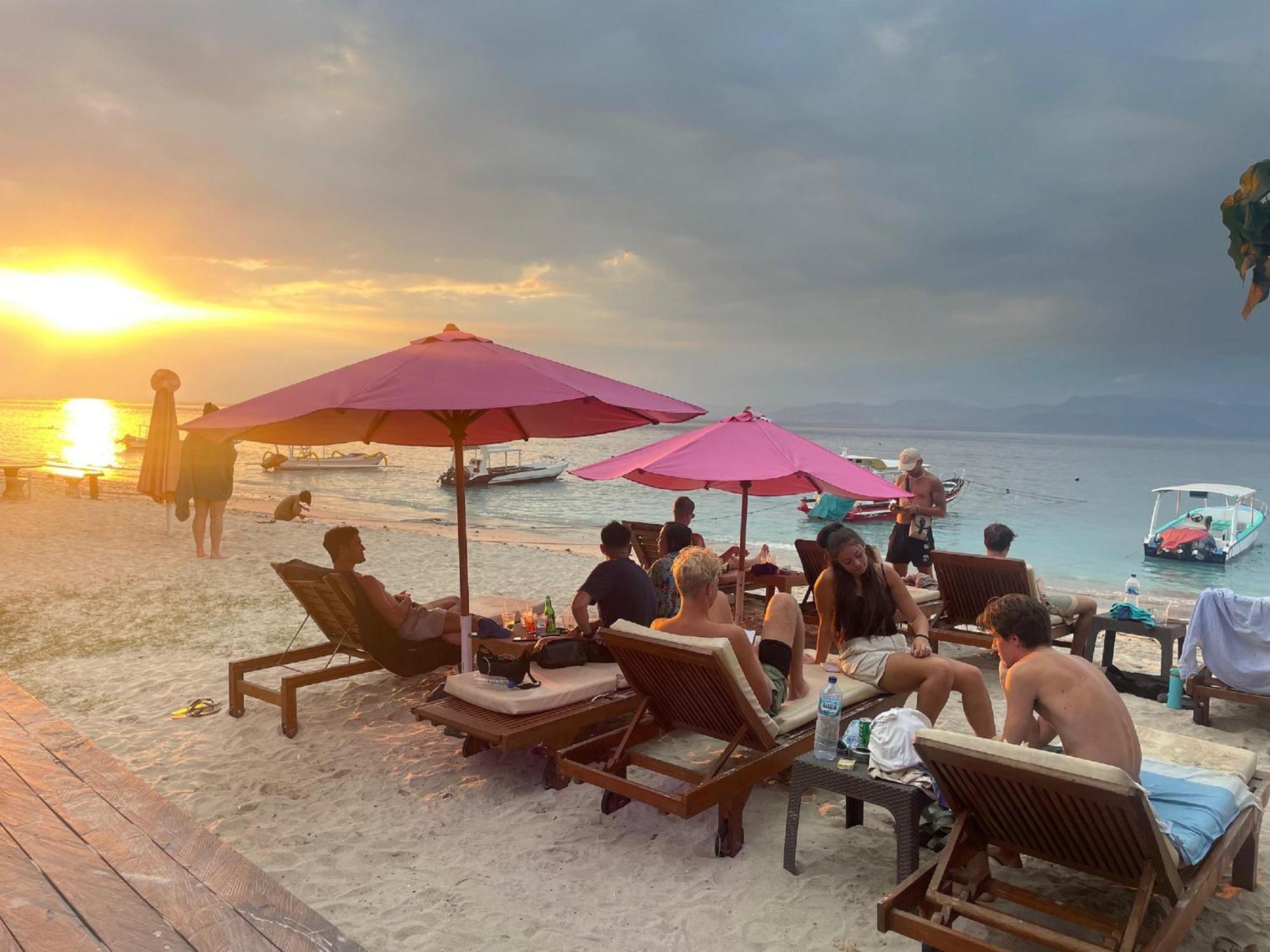 Lushy Hostel Nusa Penida Toyapakeh Екстер'єр фото
