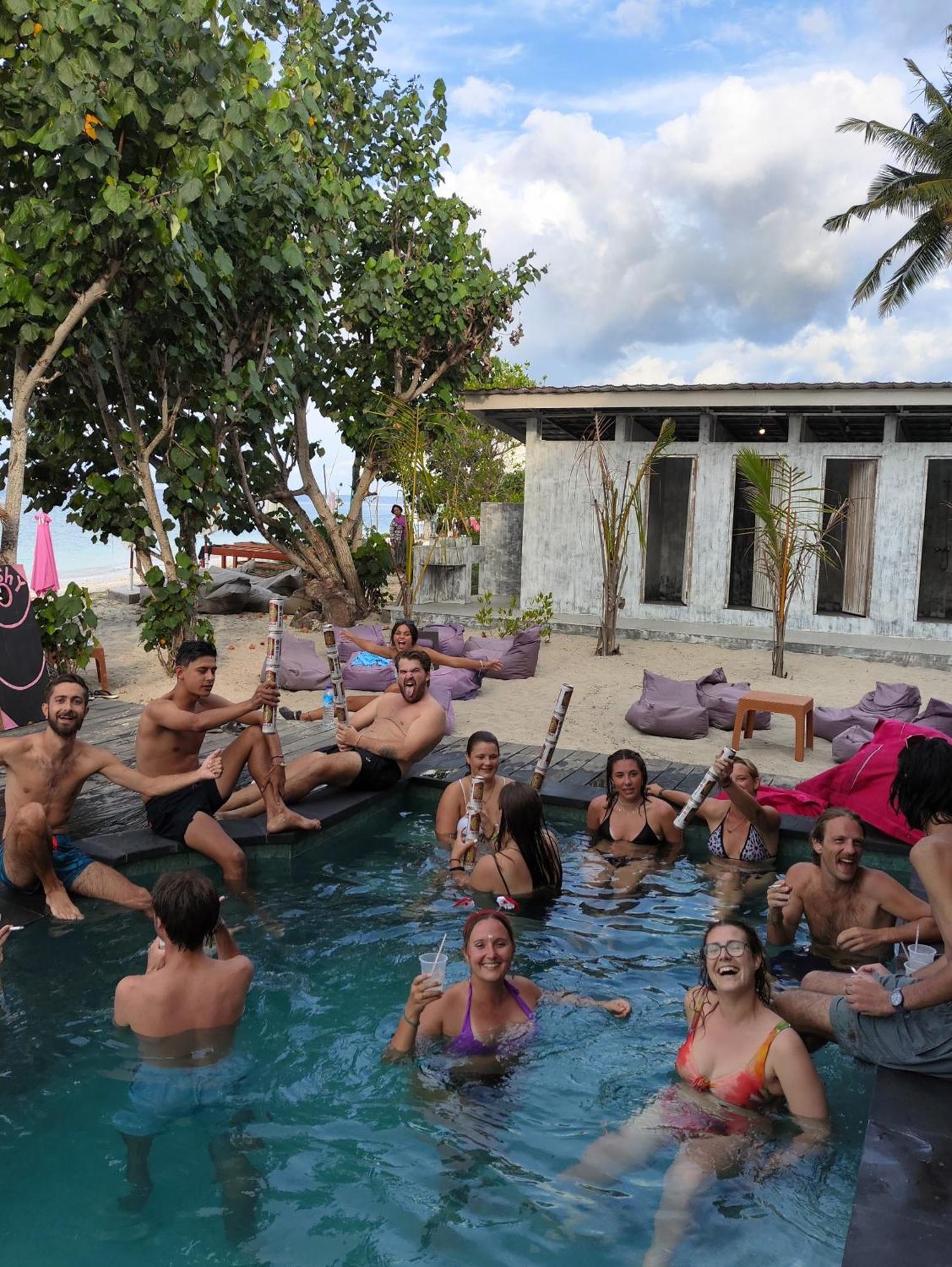 Lushy Hostel Nusa Penida Toyapakeh Екстер'єр фото